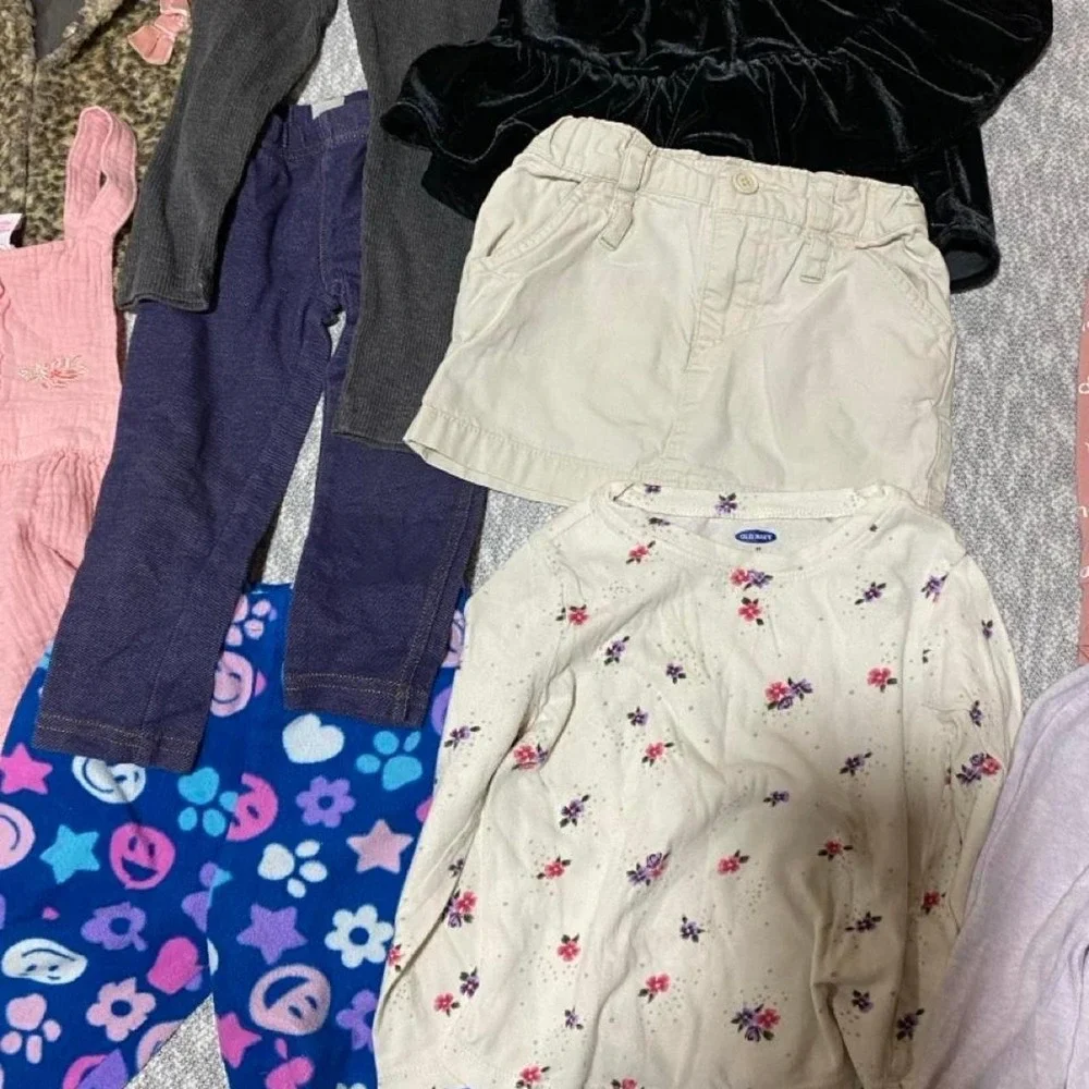 Baby girl clothes bundle 2T. SKU-A971